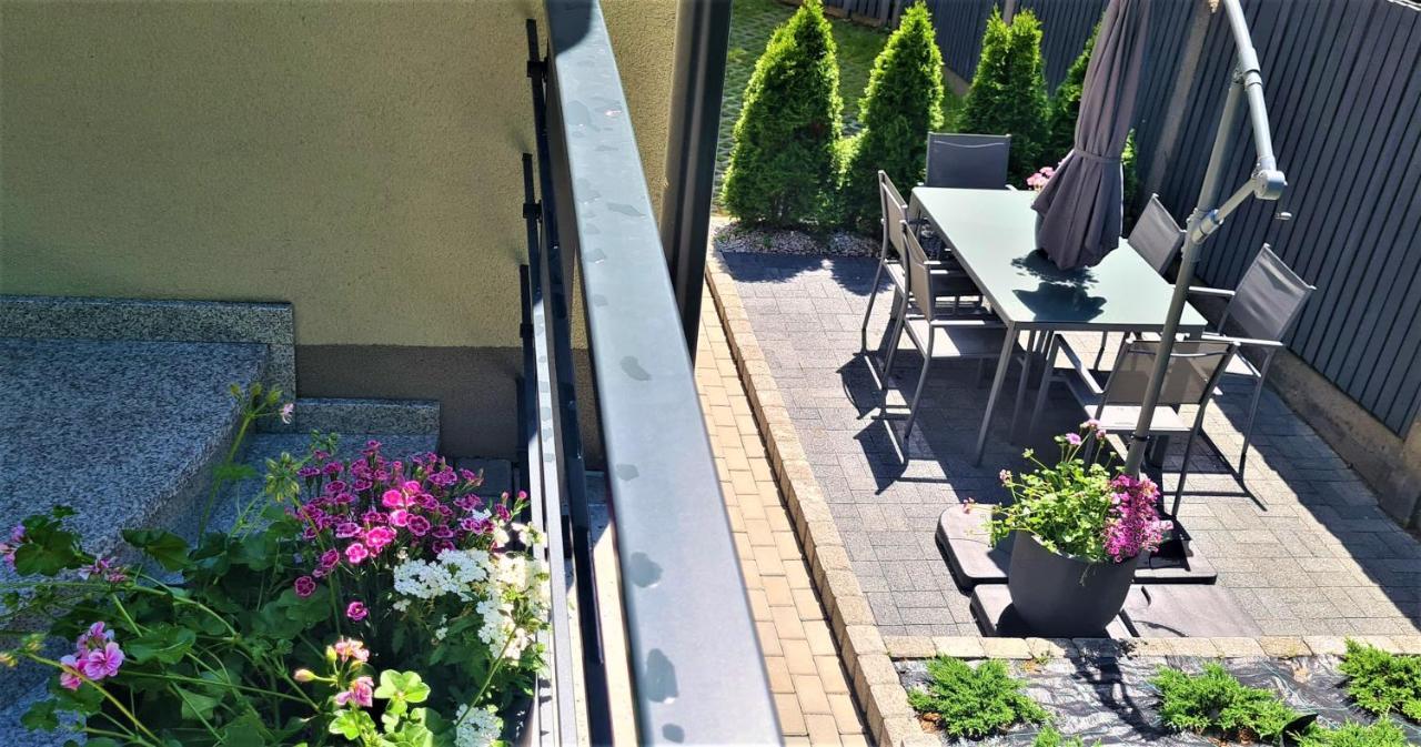 Urabn Apartments Studio With Garden No 2A Chorzow Katowice Free Private Parking, Self Check-In Exteriér fotografie